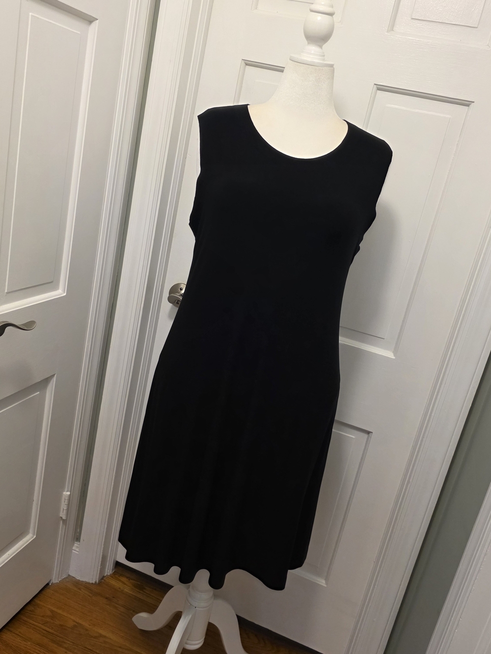 Norma Kamali Black Sleeveless A-line Stretchy Knit Dress Size XL, Versatile